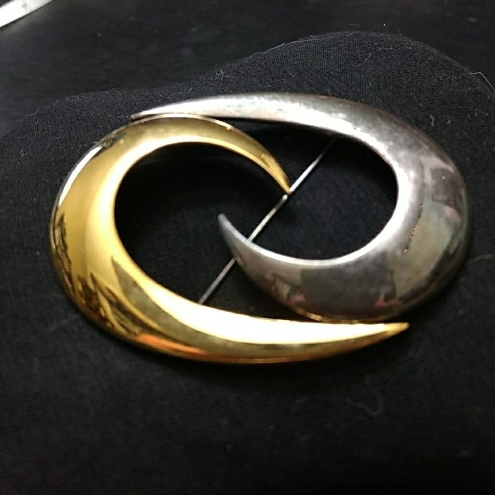 Silver and gold tone swirly pin brooch two tone vintage